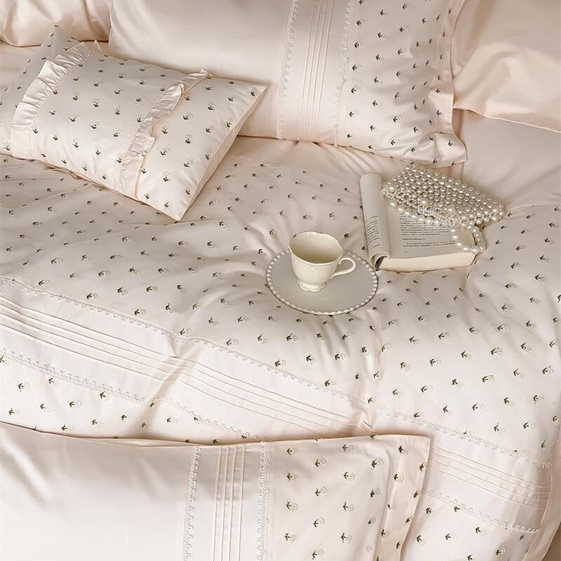 Bloom Whisper Bedding Set - FINAL SALE