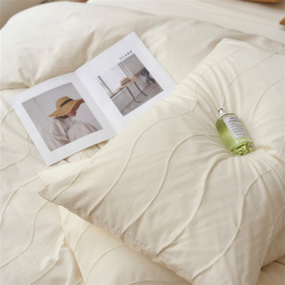 Soft Waves Bedding Set